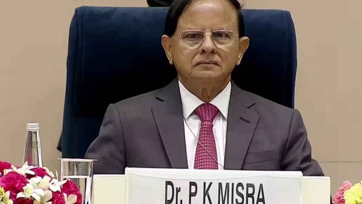 ডেটার মান নিয়ে কড়া বার্তা প্রধানমন্ত্রীর মুখ্য সচিব পি কে মিশ্রের
